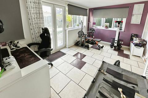 34 Webster Road, Stanford-le-hope, SS17 0BE