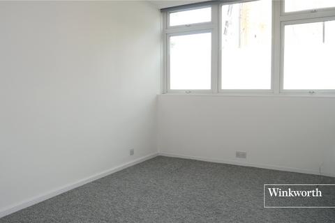 2 bedroom apartment to rent, Cat Hill, East Barnet, EN4