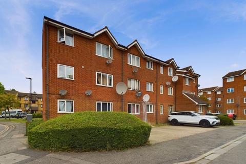 1 bedroom flat for sale, Bunting Close, London, N9