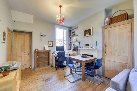 37 Brightside Road, London, SE13 6EP