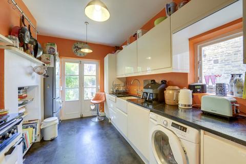 37 Brightside Road, London, SE13 6EP