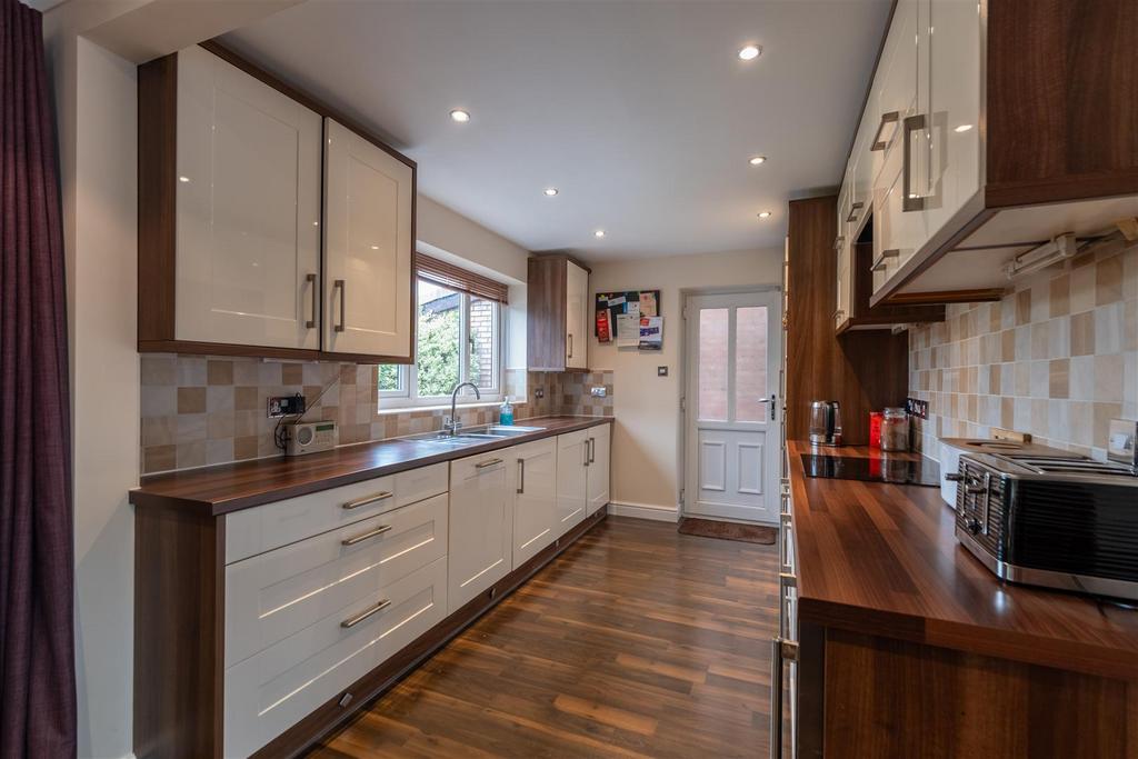32 Bowmere Road-001.jpg