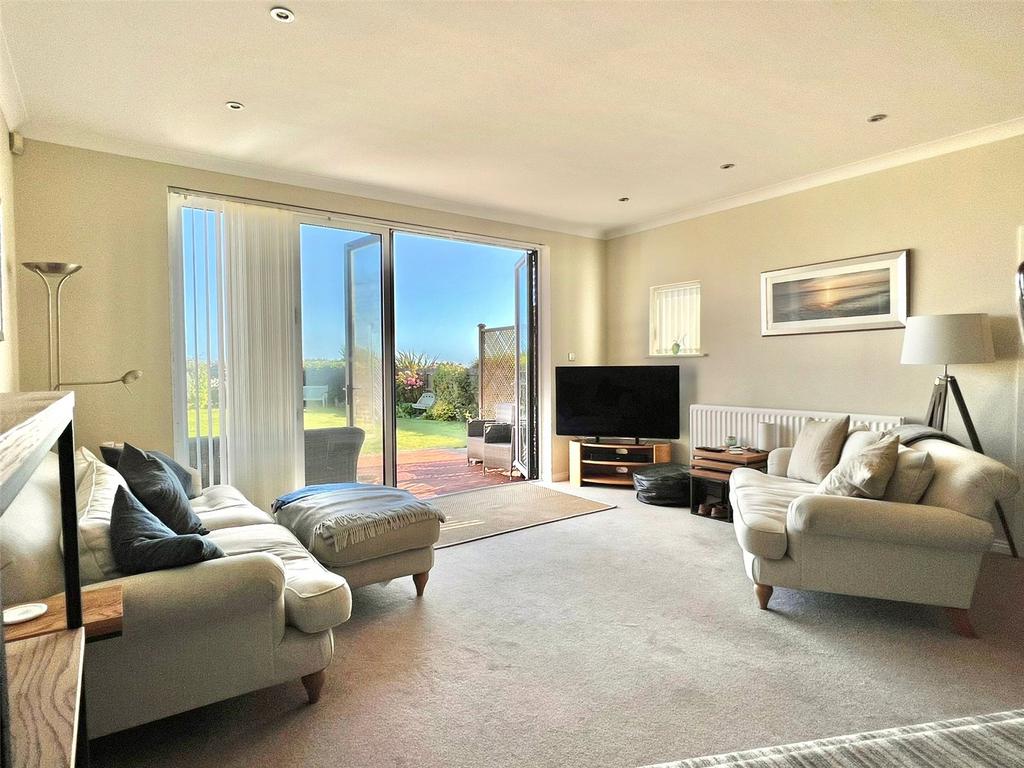 Kensington Park, Milford on Sea... 3 bed end of terrace house for sale