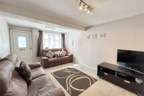 4 bedroom terraced house for sale, Skelley Road, London