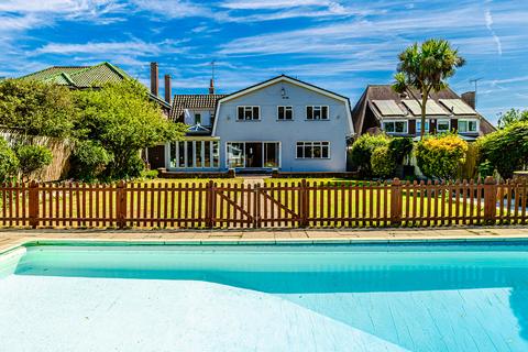 5 bedroom detached house for sale, Leigh-on-sea SS9