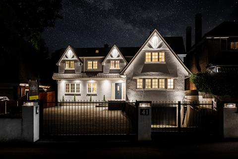 5 bedroom detached house for sale, Leigh-on-sea SS9