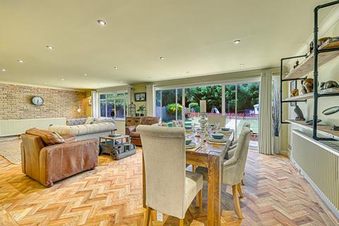 5 bedroom detached house for sale, Leigh-on-sea SS9