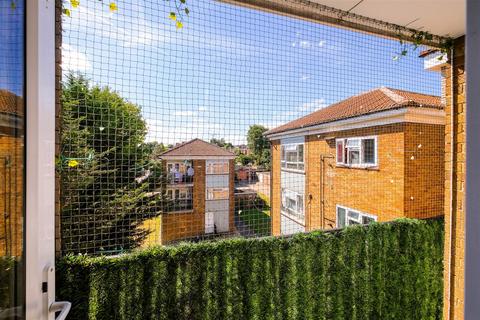 2 bedroom apartment for sale, Dale Court, Grove Hill, London