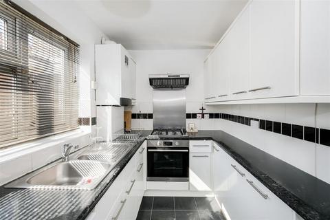 2 bedroom apartment for sale, Dale Court, Grove Hill, London