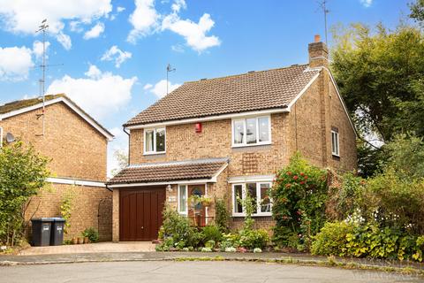 4 bedroom detached house for sale, Burleigh Close, Crawley RH10