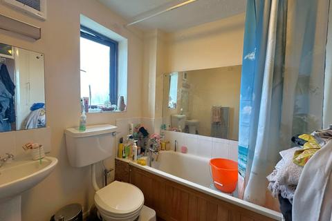 1 bedroom end of terrace house for sale, Botwell Common Road, Hayes, Greater London, UB3