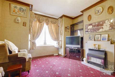 22 Bury Street, London, N9 7JY