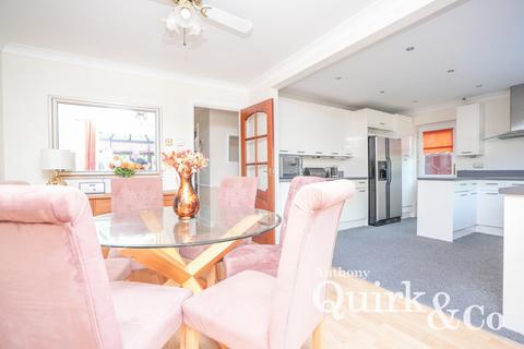 4 bedroom detached house for sale, Papenburg Road, Canvey Island, SS8