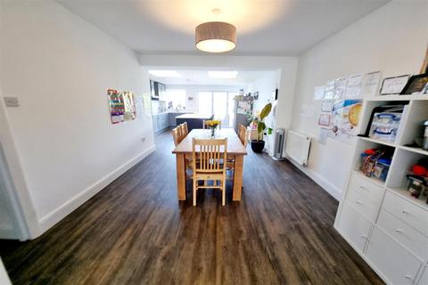 4 bedroom house for sale, Westpole Avenue, Cockfosters, EN4