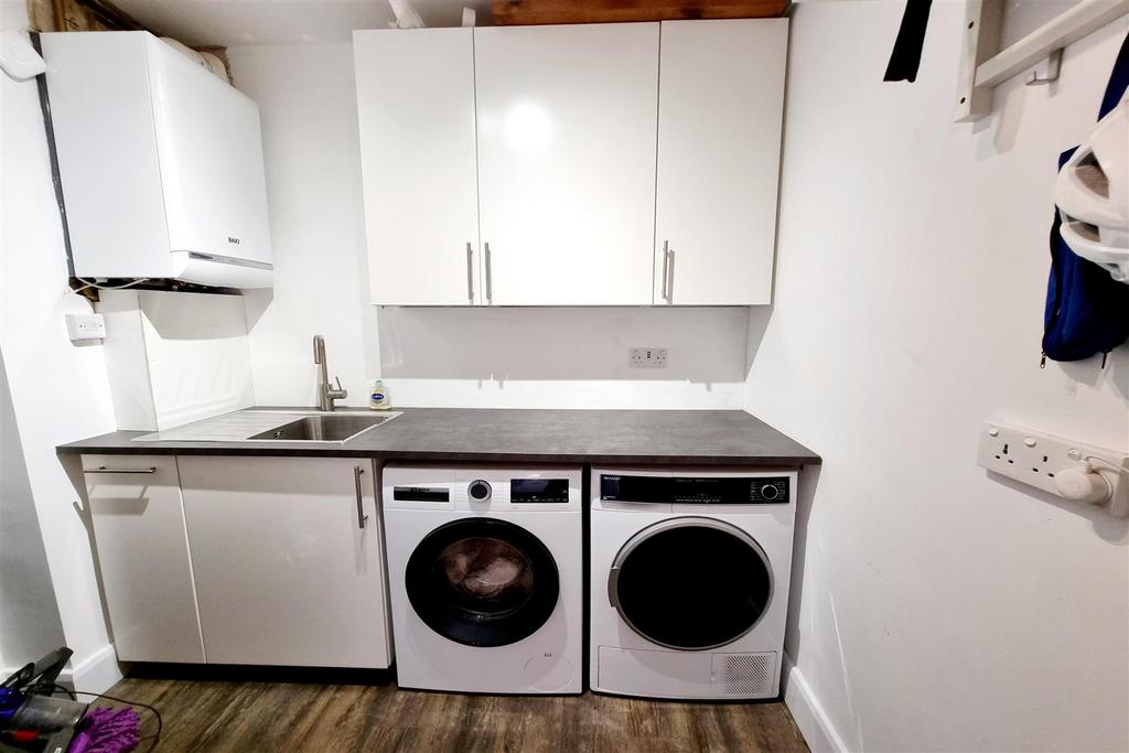 Utility room: