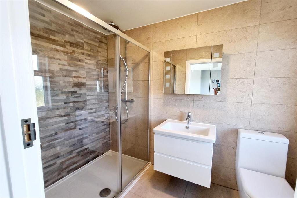 En suite luxury shower room: