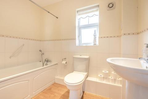 2 bedroom flat for sale, Chesham,  Buckinghamshire,  HP5