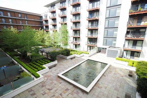 1 bedroom flat for sale, Warehouse Court, Major Draper Street, Royal Arsenal, Woolwich, London, SE18 6FE