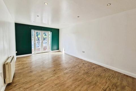 undefined, Iveson Road, Leeds LS16