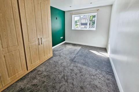 undefined, Iveson Road, Leeds LS16