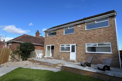 4 bedroom detached house for sale, Dean Road, Borras