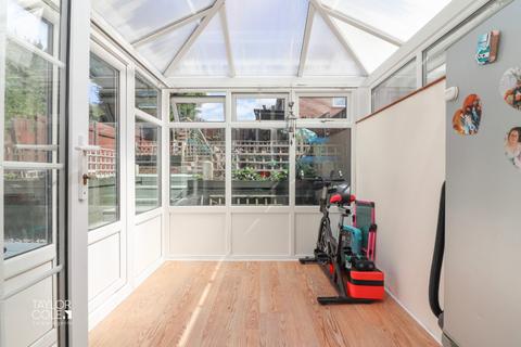 49 Cornel, Tamworth, B77 4EF