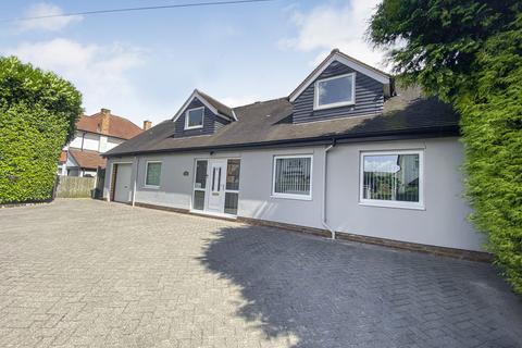 4 bedroom detached house for sale, Main Road, Wilford