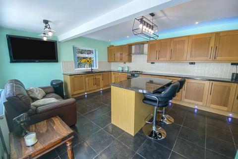4 Main Road, Wilford, Nottingham, NG11 7AR