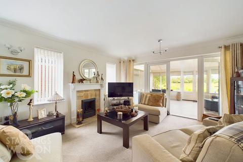 3 Ditchingham Dam, Ditchingham, Bungay, NR35 2JQ