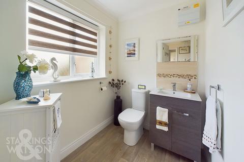 3 Ditchingham Dam, Ditchingham, Bungay, NR35 2JQ