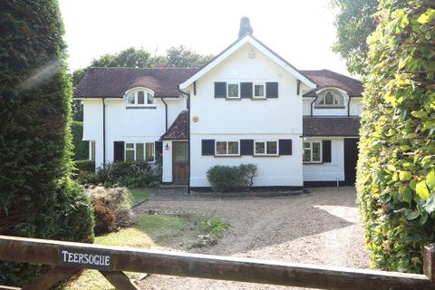 4 bedroom detached house to rent, Sutton Place, Abinger Hammer, Dorking