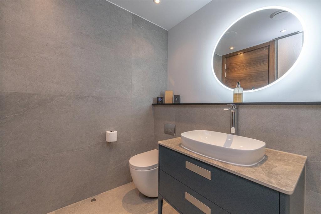 En-Suite Alt