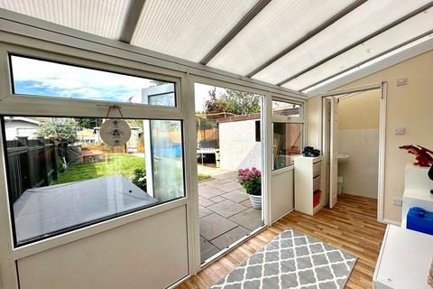 47 Beechfield Walk, Waltham Abbey, EN9 3AB