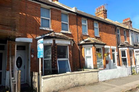 2 bedroom terraced house for sale, Hythe