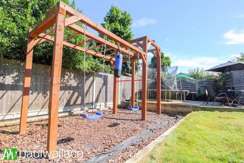 4 Ryefeld Close, Hoddesdon, EN11 0QL