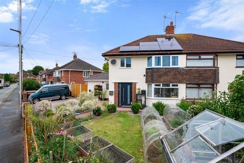 4 bedroom semi-detached house for sale, Meeanee Drive, Nantwich