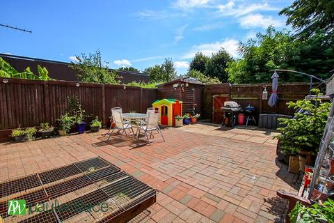 24 Wheatcroft, Cheshunt, Waltham Cross, EN7 6JS