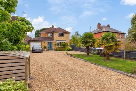 4 bedroom detached house for sale, Castle Road, Rowlands Castle