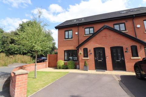 4 bedroom semi-detached house for sale, Hurstfield Road, Manchester M28