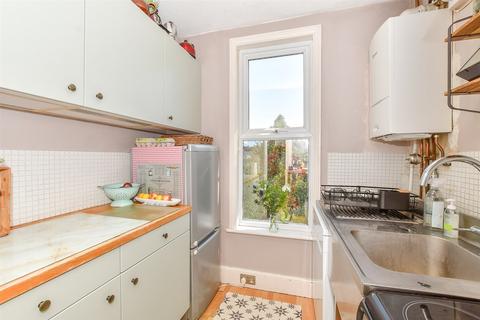 2 bedroom flat for sale, Upper Grosvenor Road, Tunbridge Wells, Kent