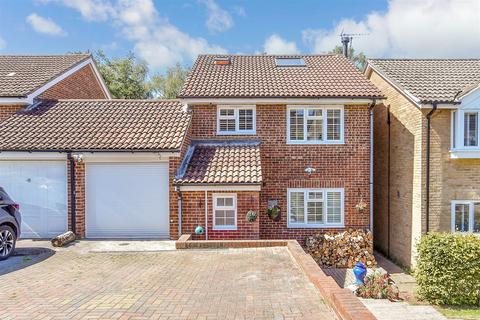 3 bedroom detached house for sale, Hollingbourne Crescent, Tollgate Hill, Crawley, West Sussex