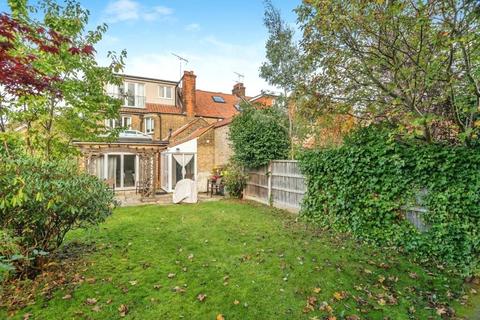 4 bedroom end of terrace house for sale, Burland Road, Brentwood, CM15