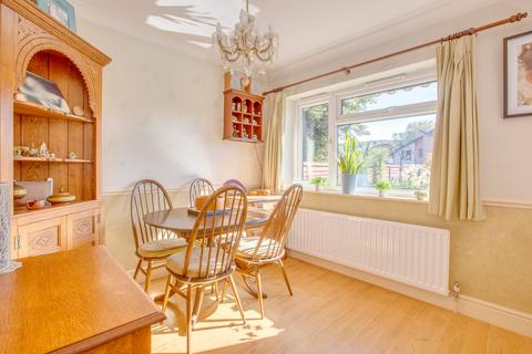 4 Brambleside, High Wycombe, HP11 1JZ