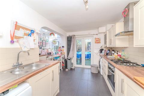 3 bedroom semi-detached house for sale, St Marks Road, Hanwell