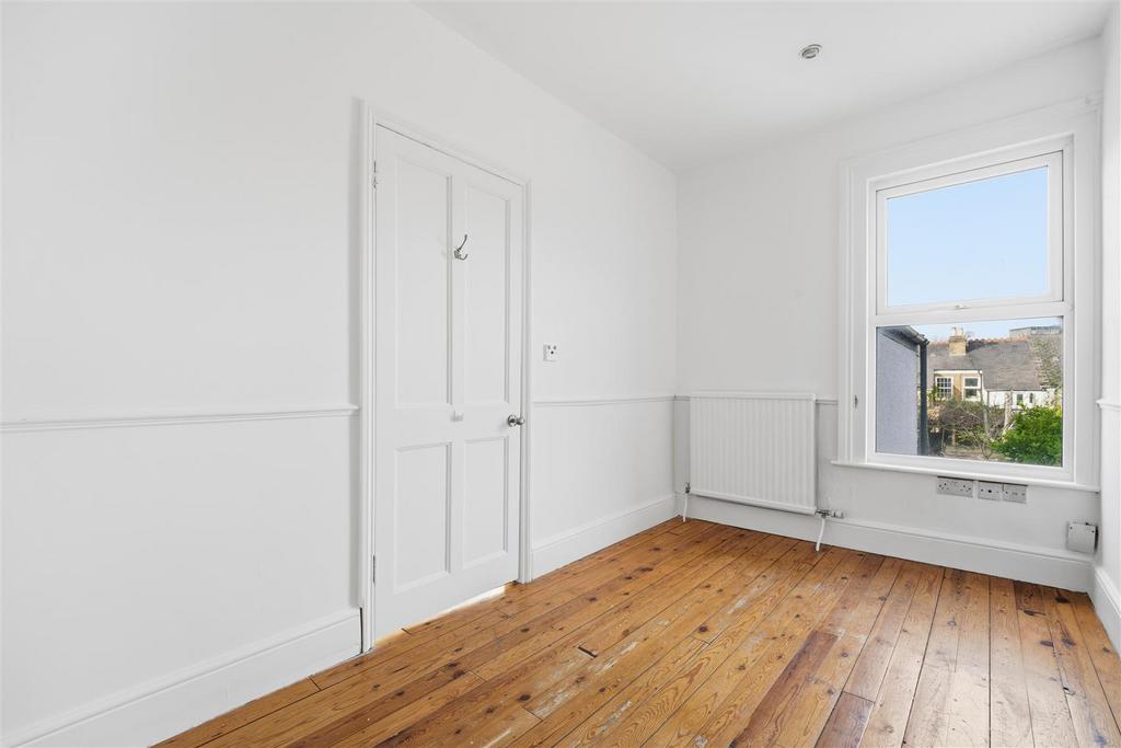 56 St Marks Bed 3.jpg