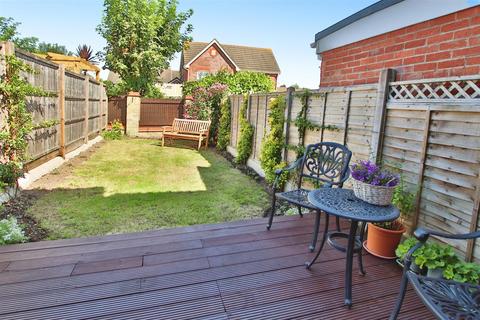 2 bedroom house for sale, Gardenia Drive, Titchfield Park, Fareham