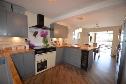 9 West Drive, Arlesey, SG15 6RW
