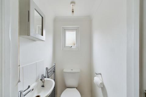21 Venette Close, Rainham, RM13 9EA