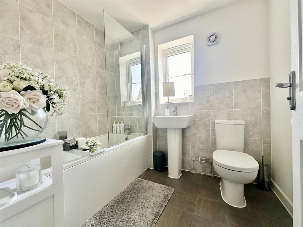 Bathrooom.jpg