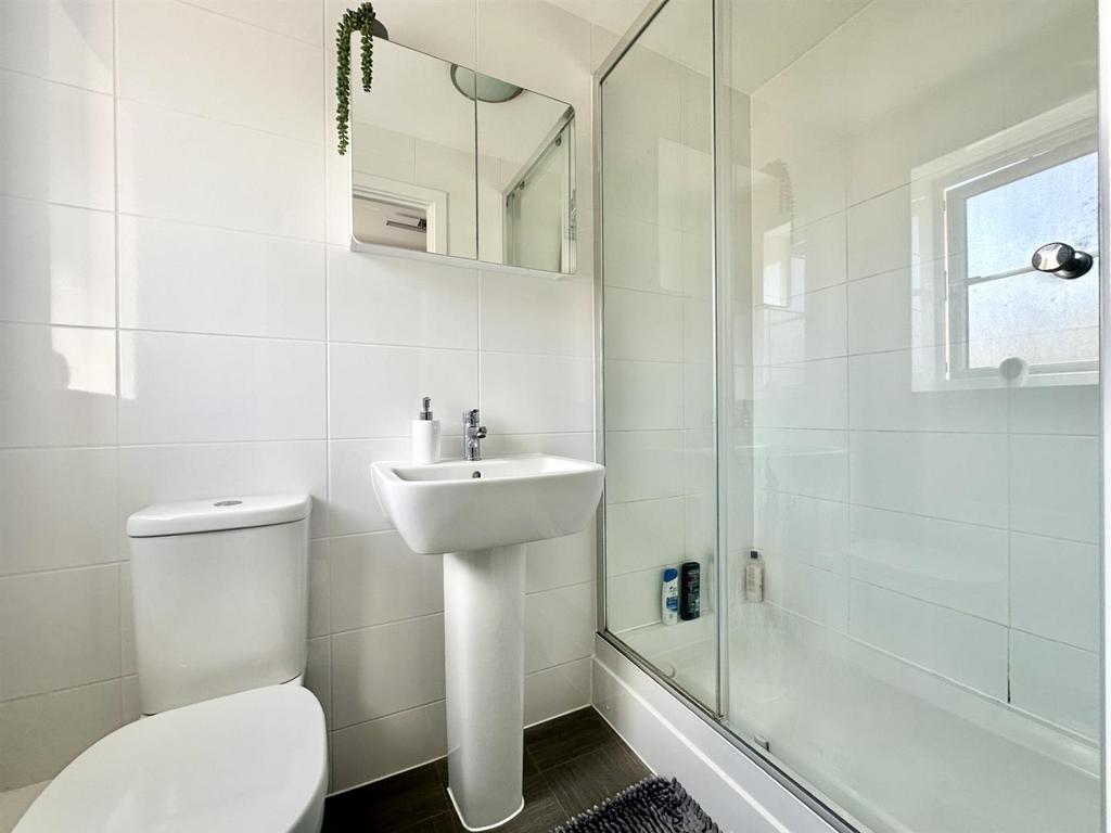 Ensuite.jpg